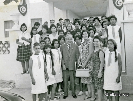 1966 - Ben Arous inaugurating hand krafts exhibition 01